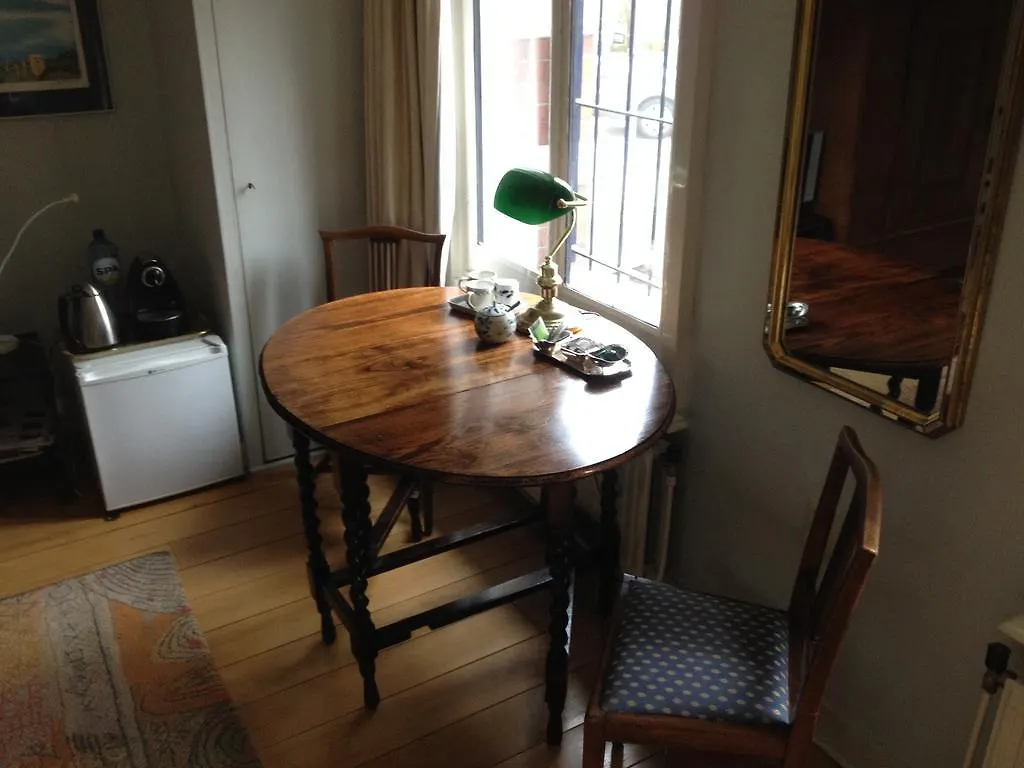 Vondelparkmuseum Inn Amsterdam Bed & Breakfast