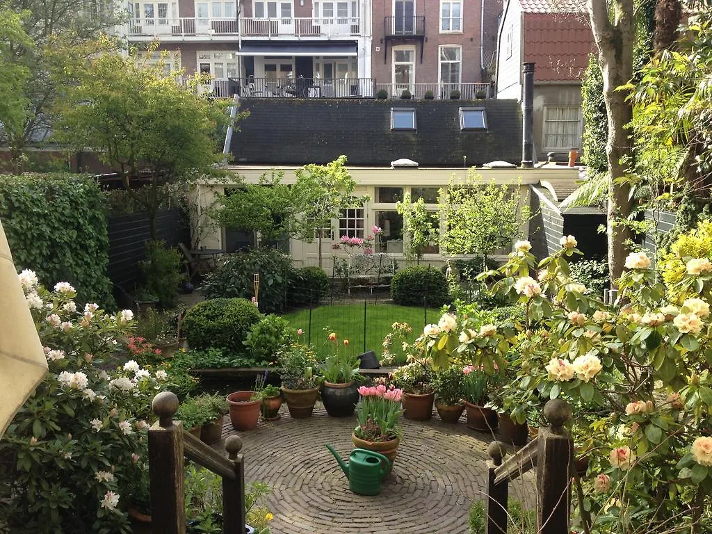 Vondelparkmuseum Inn Amsterdam Bed & Breakfast