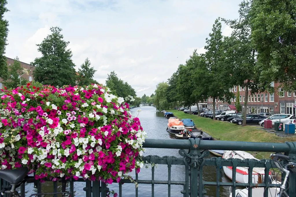 ** Bed & Breakfast Vondelparkmuseum Inn Amsterdam Nederland